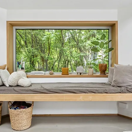 別荘 Family-friendly Oasis With Pool And Cinema