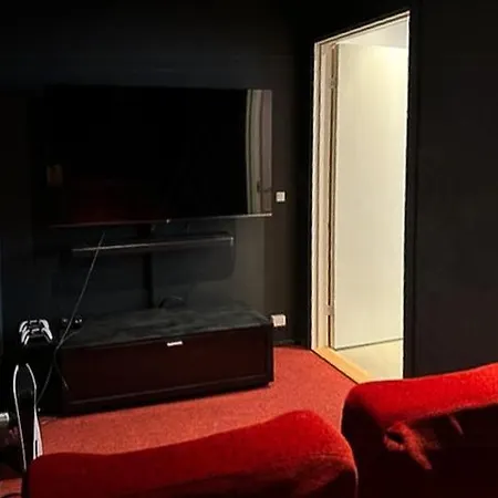 Family-friendly Oasis With Pool And Cinema * Vejby